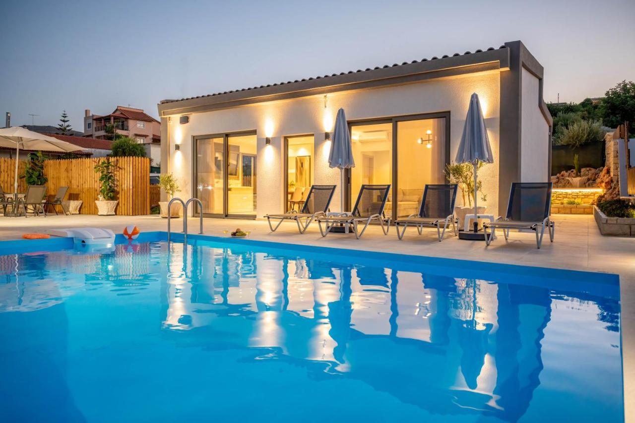 Halaro Villa Йерані Екстер'єр фото