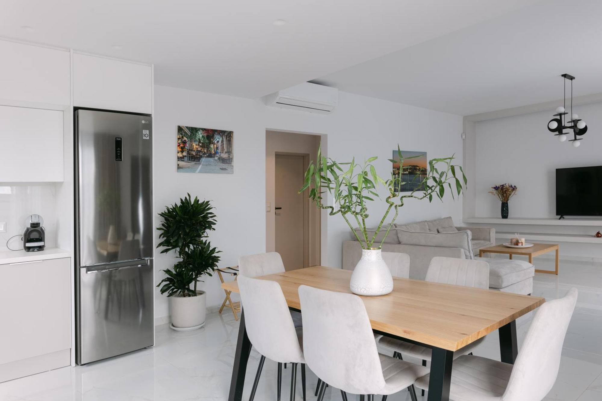 Halaro Villa Йерані Екстер'єр фото