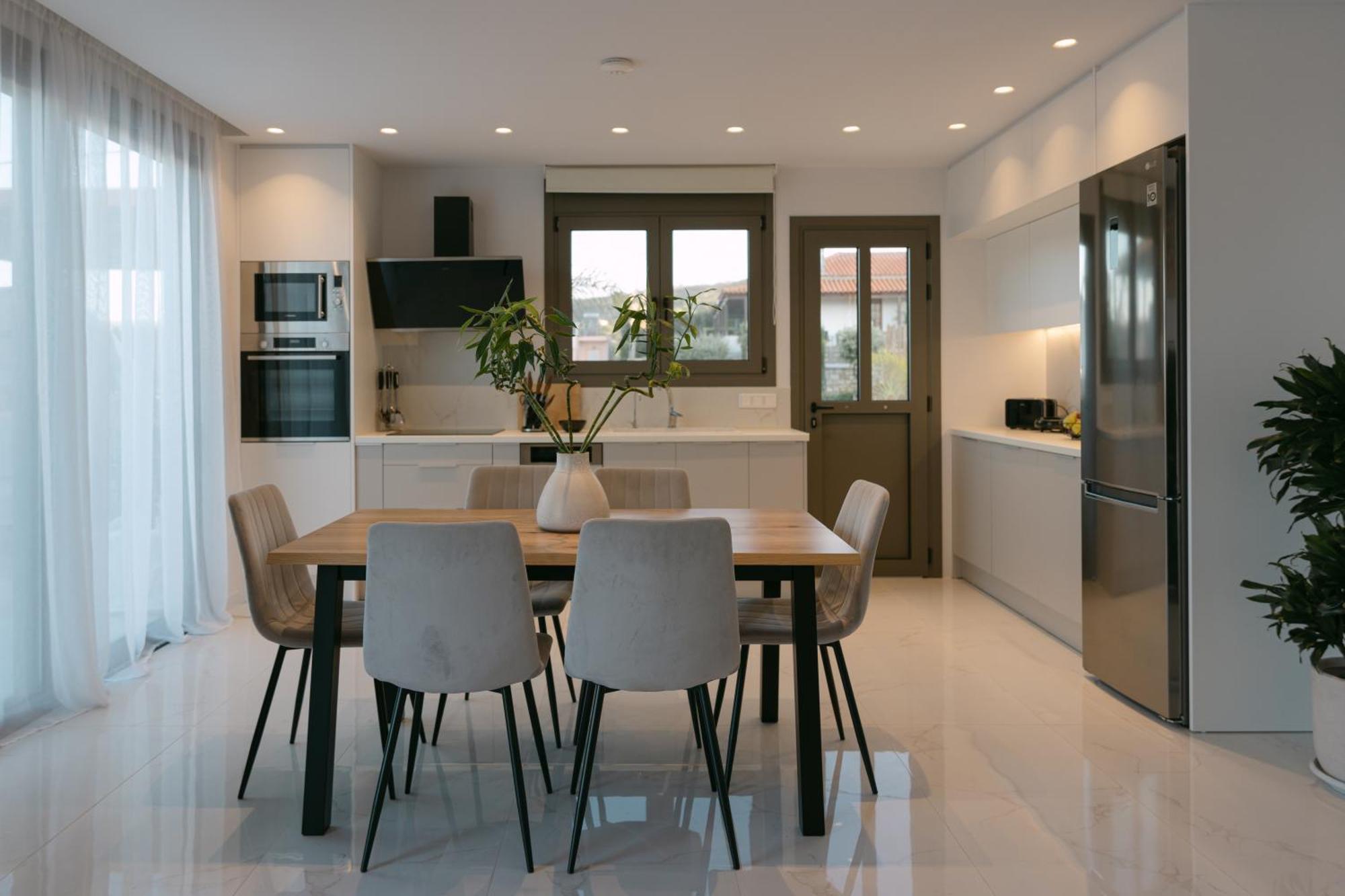 Halaro Villa Йерані Екстер'єр фото