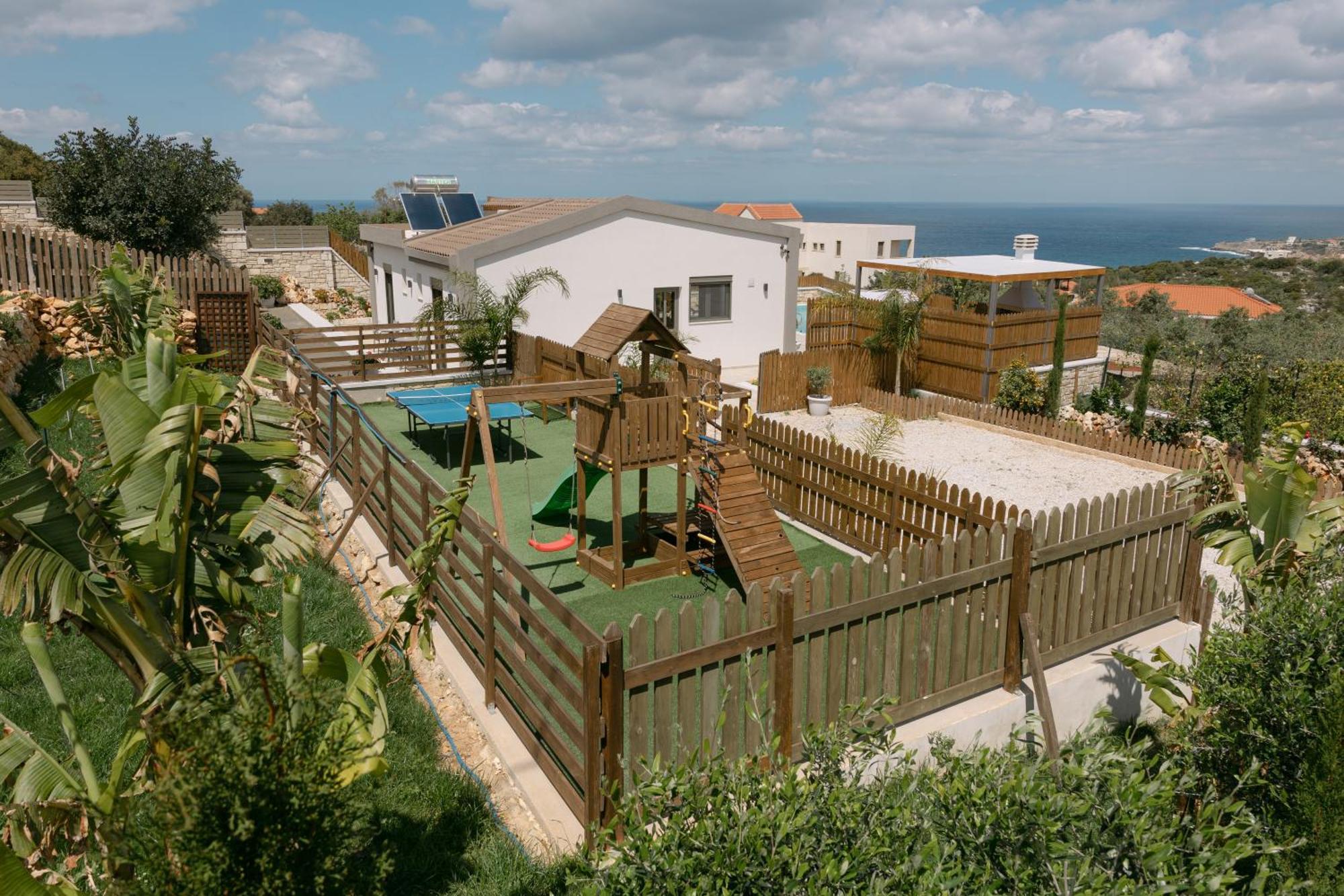 Halaro Villa Йерані Екстер'єр фото